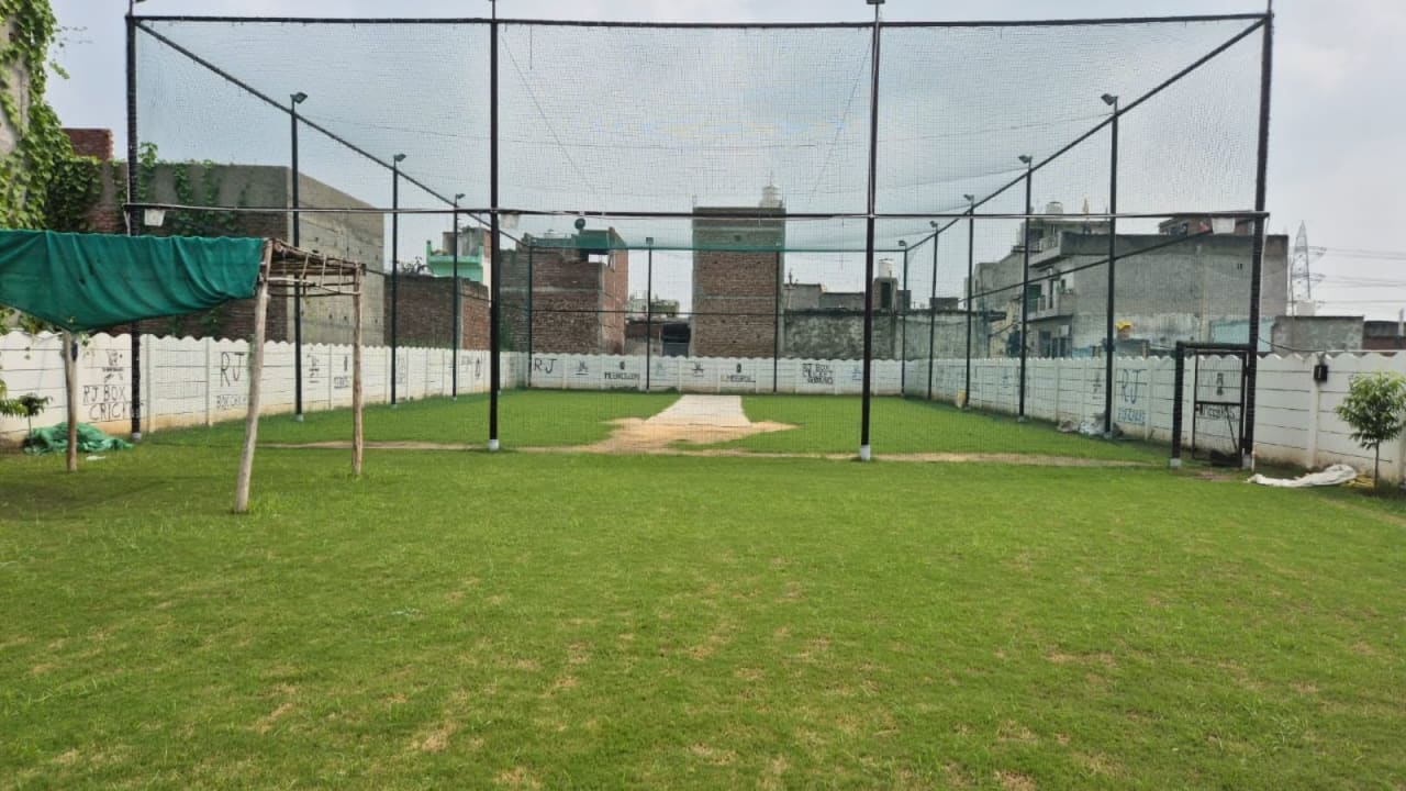 RJ Box Cricket