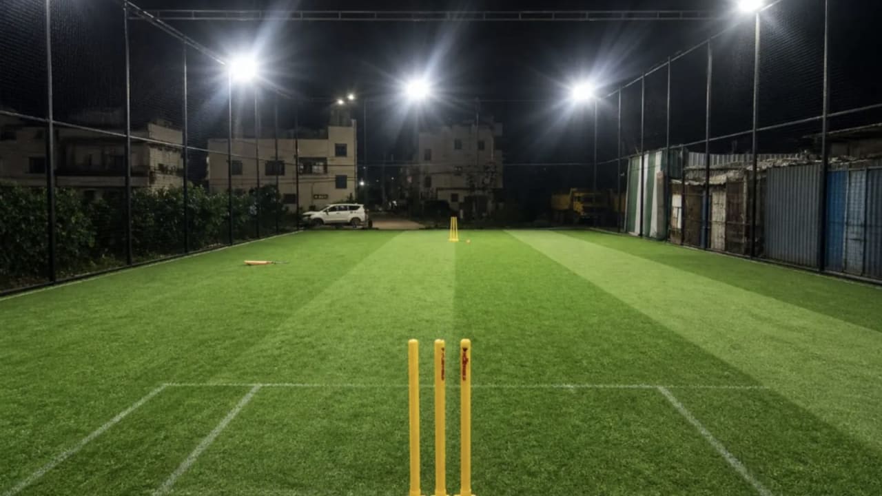 VR Cover Drive And Turf