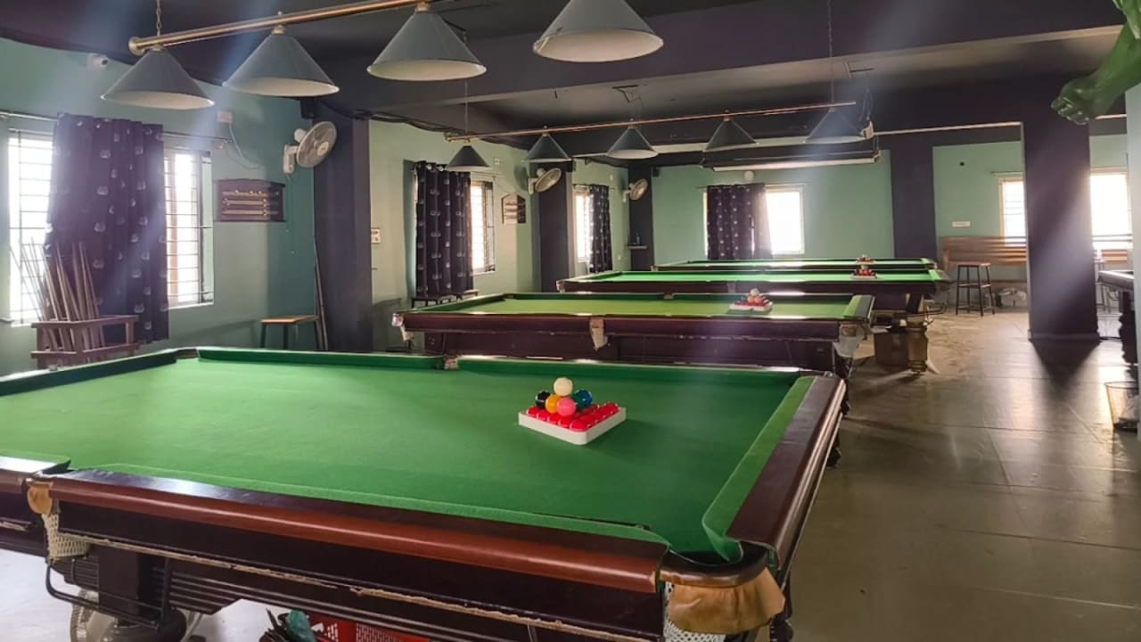 Break Point Pool & Snooker Lounge