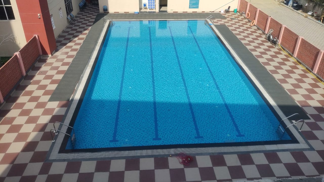 Gallant Play Xavier's Swimming Pool 