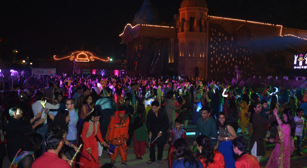 Dance The Night Away At These Dandiya Parties This Navratri