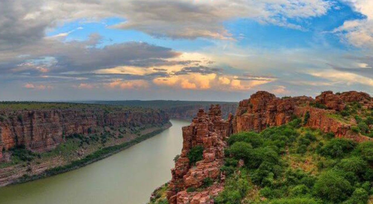 Gandikote with Safarnama, The India Grand Canyon and Belum Caves Exploration