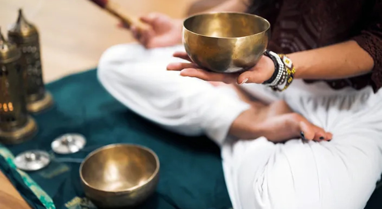 Full Moon Yin Yoga + Sound Healing with Ira Trivedi (Buddha Purnima Special)