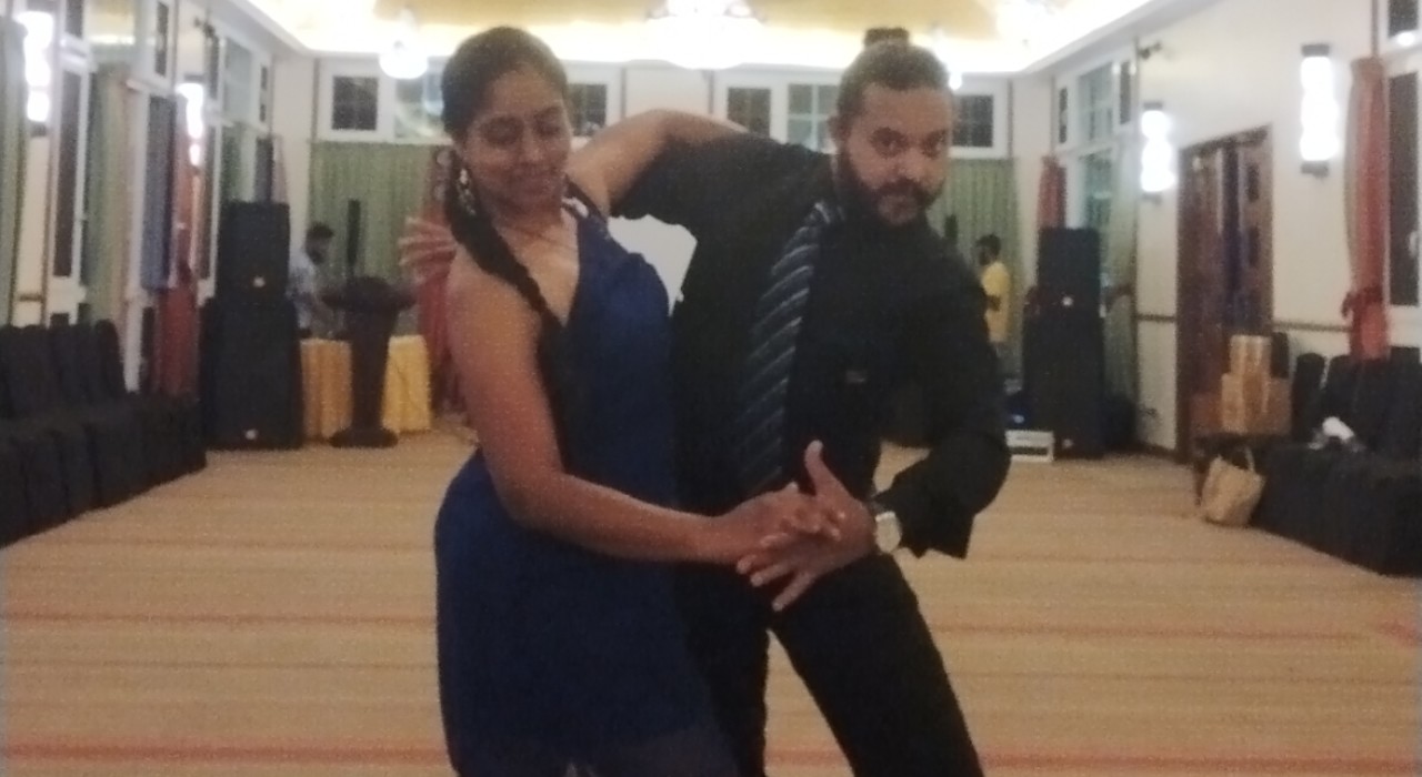 Salsa Comienzo Card : Access to 5 months of Salsa classes for beginners