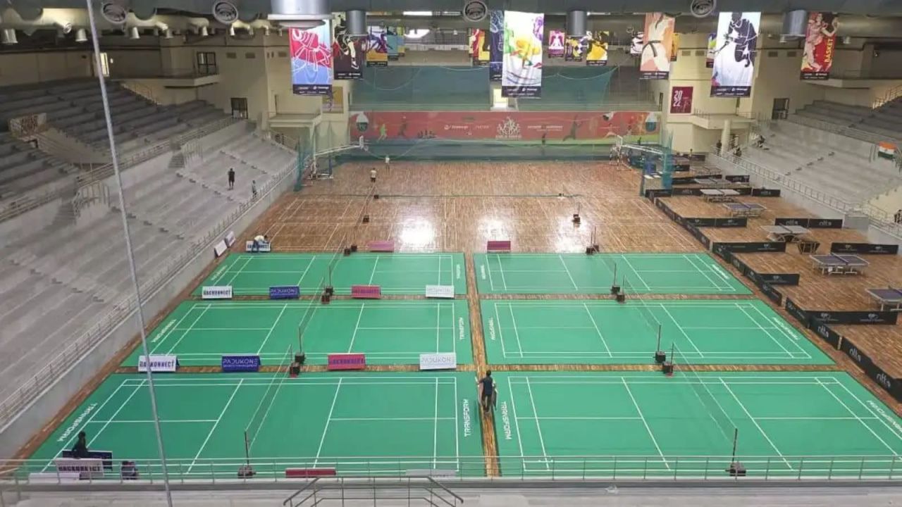 Rackonnect Badminton Arena | Noida Indoor Stadium
