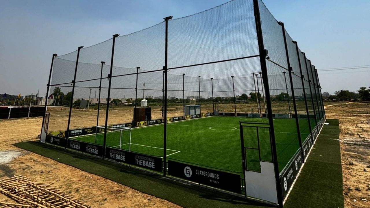 ClayGrounds x District Play  | Omaxe World Street