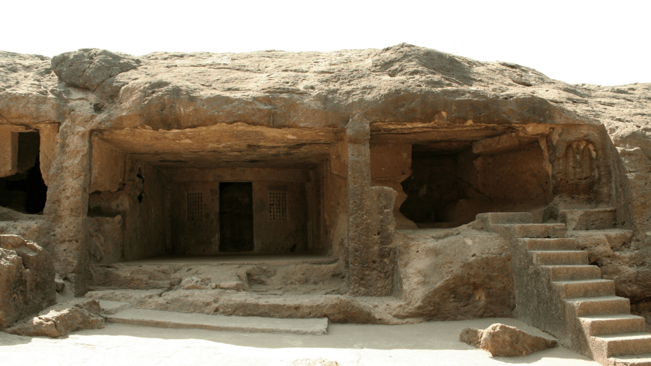 Kondivite - Buddhist Caves 