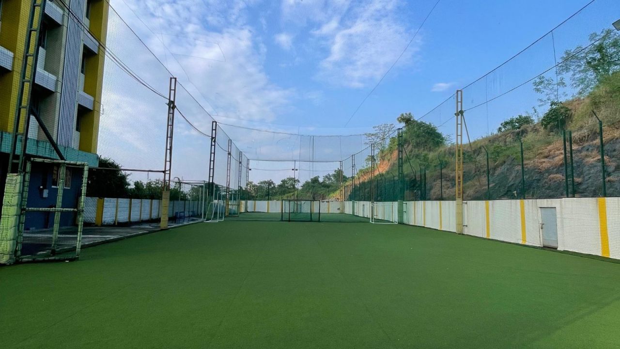 One Shot Turf Kalyan