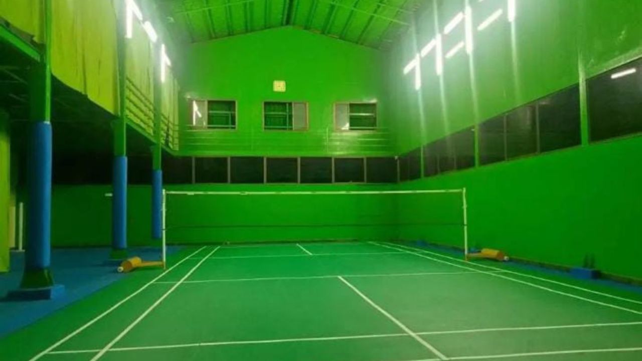 Shuttle Whizz Badminton Academy | Chembur