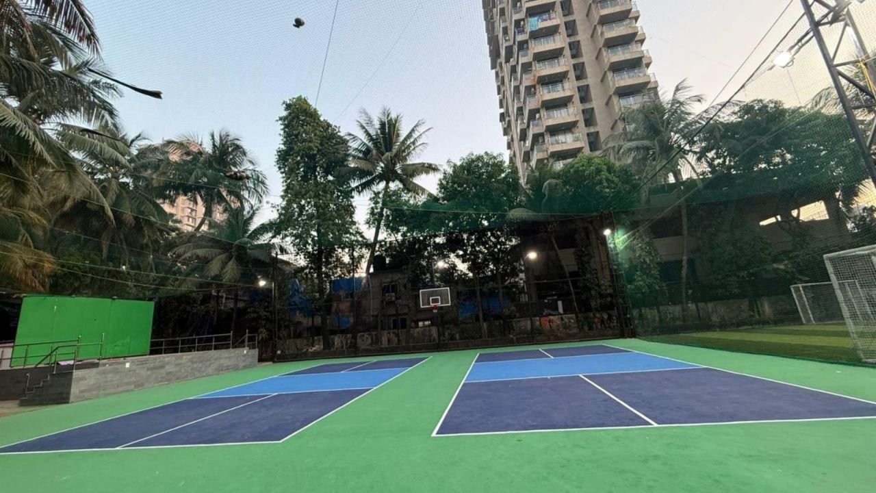 Maniac x St Mary’s | 4 Bunglows, Andheri (West)