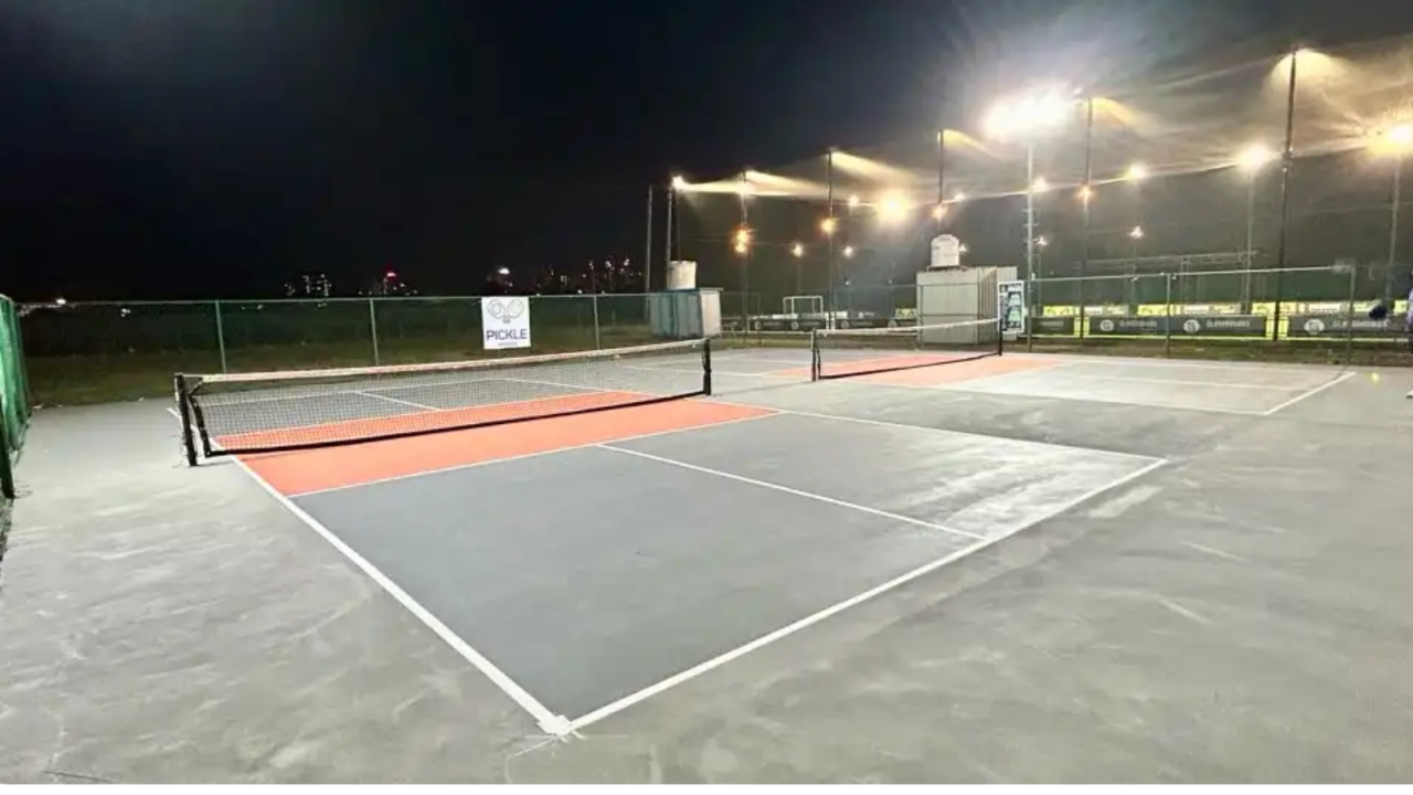 Pickle Garage | World Street 