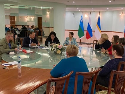 Обращения граждан к депутатам: проблемы здравоохранения и жилищные вопросы в Югре
