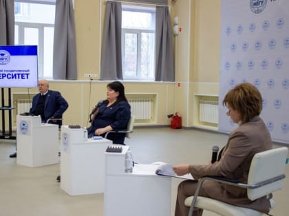 Встреча Натальи Западновой со студентами Нижневартовска