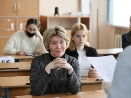 ​В школах Сургутского района ждут сотню выпускников-медалистов