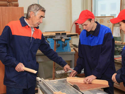 580 млн руб получили работодатели Югры