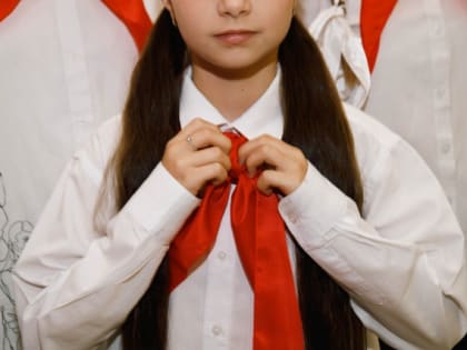 В Солнечном школьники вступили в ряды пионеров
