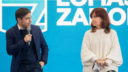 Cristina Kirchner responsabilizó a Kicillof por la derrota y defendió la unidad peronista: “Fue un error político desdoblar la elección”