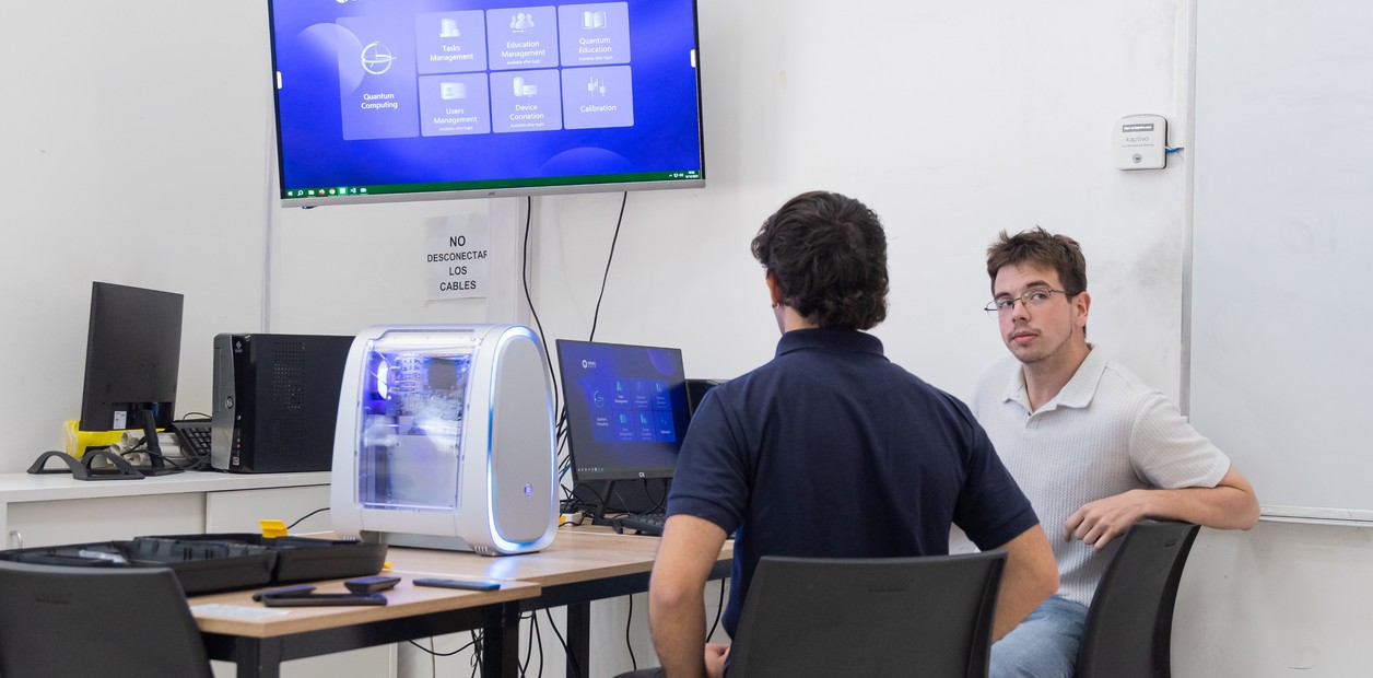 La Argentina pisa fuerte: llegó la primera computadora cuántica universitaria y el país se prepara para subirse a la gran promesa tecnológica