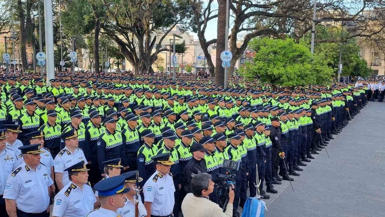 El Gobierno fijó aumentos salariales para las fuerzas de seguridad y definió un nuevo esquema 2026