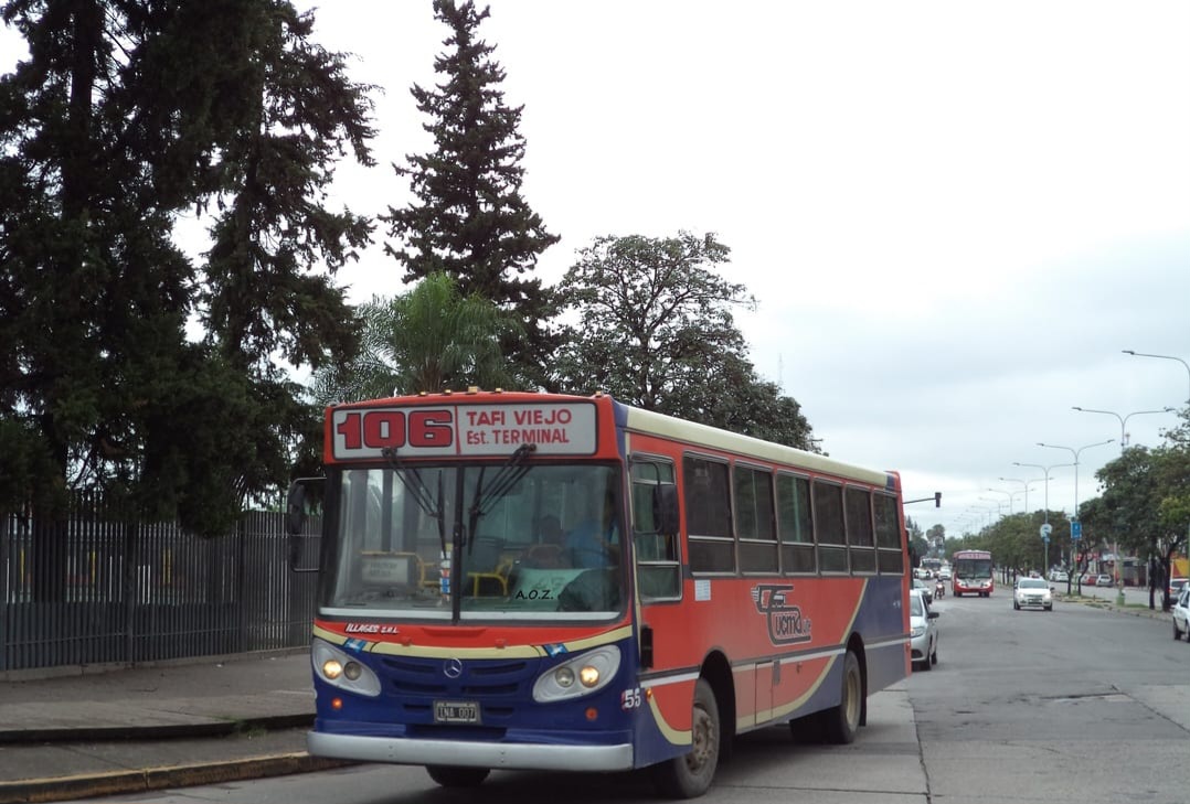 Tragedia en San Miguel de Tucumán: un chofer se descompensó al volante, chocó y murió