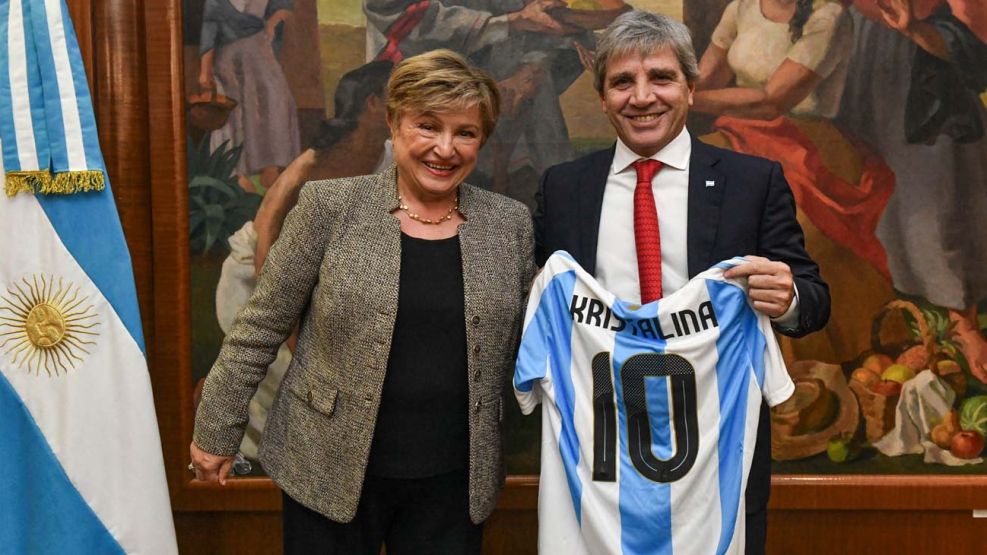 Vaca Muerta, la vidriera que Milei mostrará al FMI para sostener su programa económico