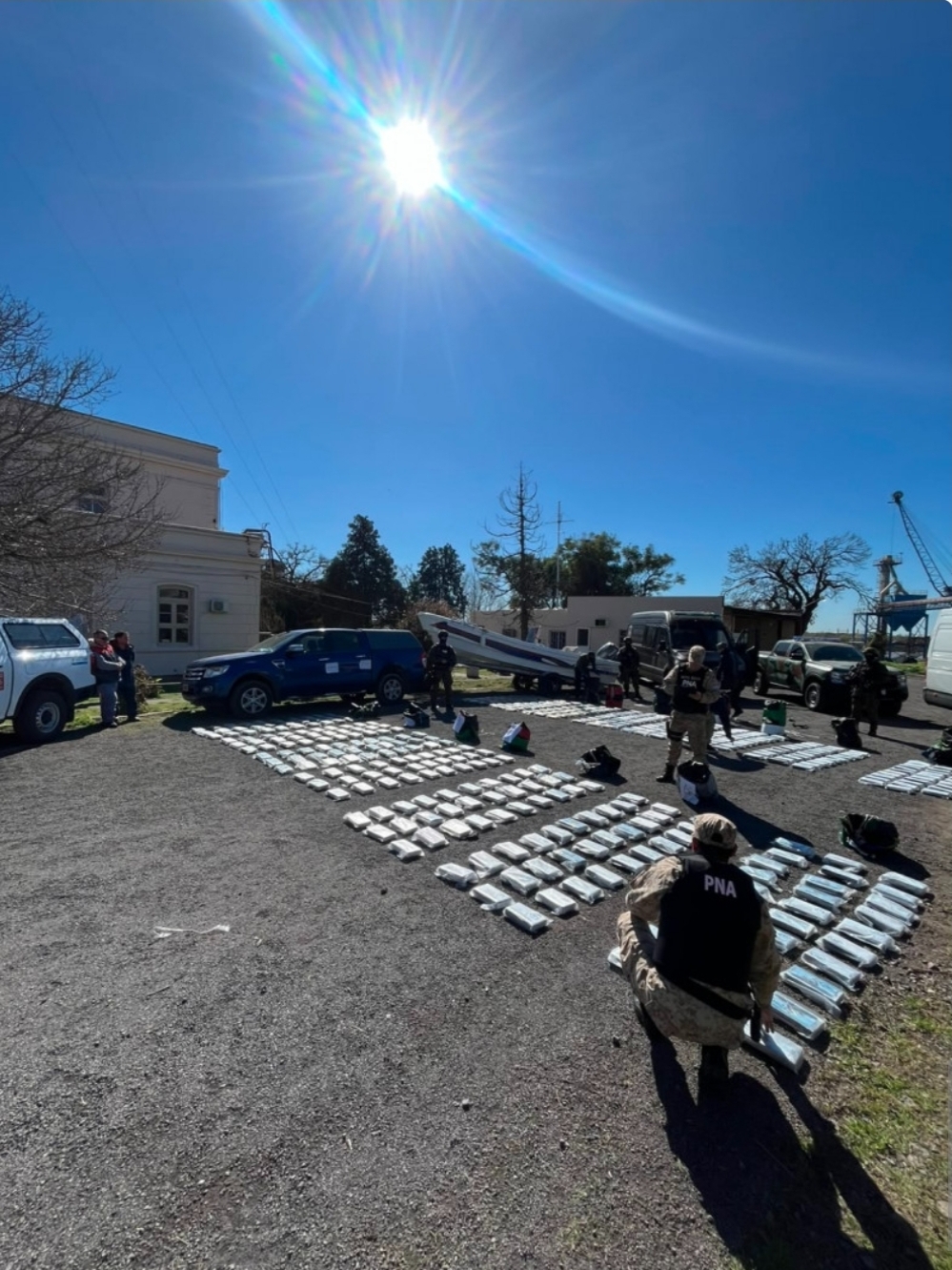 Megaoperativo contra el narcotráfico: secuestraron casi 500 kilos de cocaína y detuvieron a cinco personas