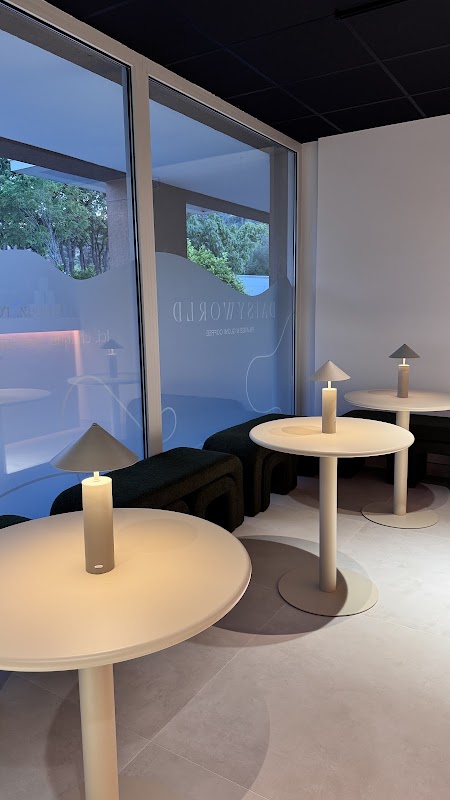 Daisyworld Pilates & Glow Coffee — photo 3