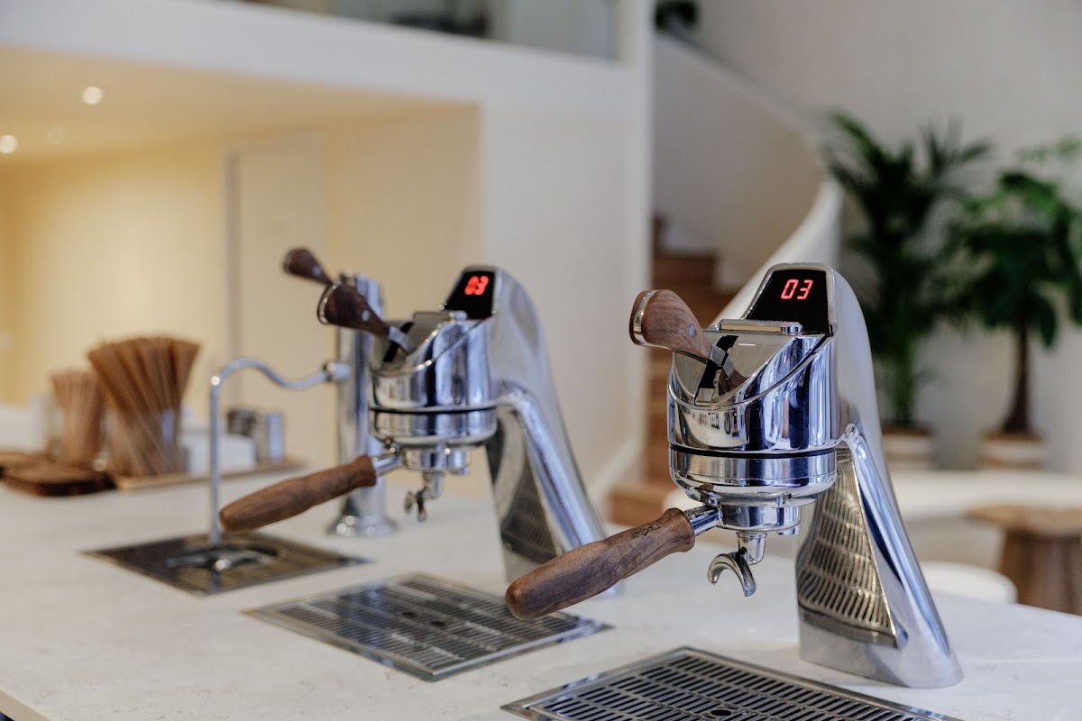 Coffee Shop & Studio Lagree | Show You — photo 3