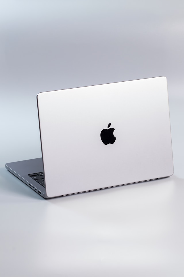 macbook pro 16-inch m3 max