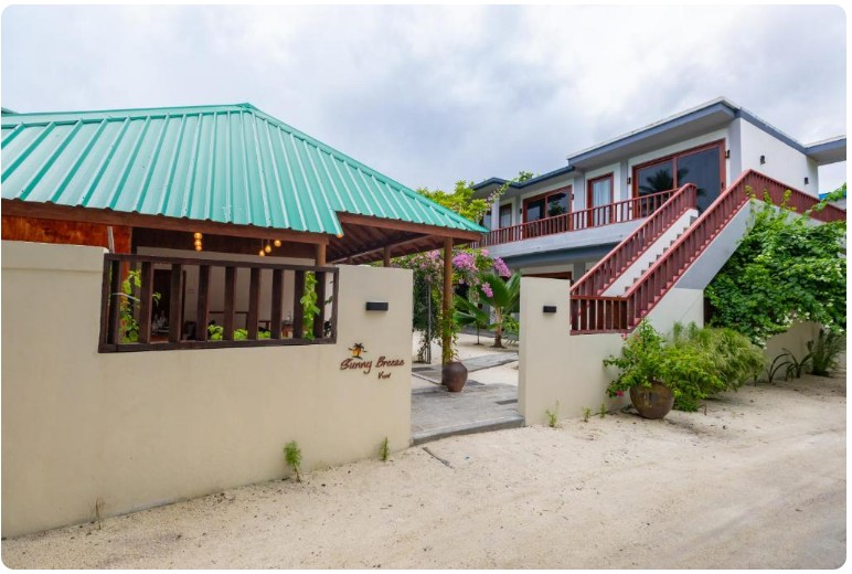 Breeze & Bites – 5 Nights Full Board @ SUNNY BREEZE VIEW, A.DH HANGNAAMEEDHOO - Limited Time $765 (Regular Price: $937+)