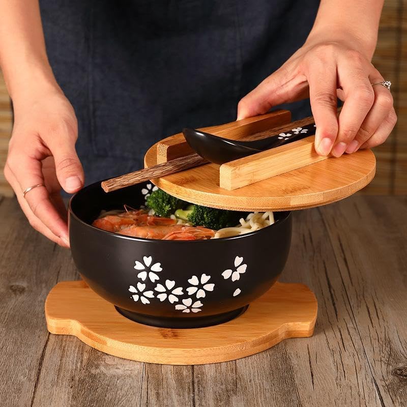 Vue 3 de Lachineuse Grand Bol Asiatique