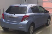 TOYOTA VITZ preview 2