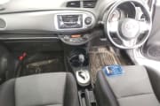 TOYOTA VITZ preview 3