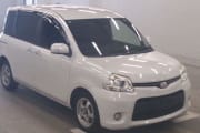 TOYOTA SIENTA preview 1