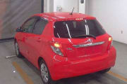 TOYOTA VITZ preview 2