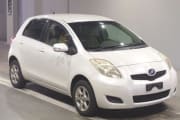 TOYOTA VITZ preview 1