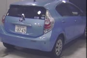 TOYOTA AQUA preview 4