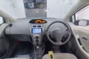 TOYOTA VITZ preview 3