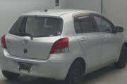 TOYOTA VITZ preview 2