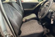 TOYOTA VITZ preview 3