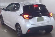 TOYOTA YARIS HYBRID preview 2