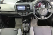 TOYOTA VITZ preview 3