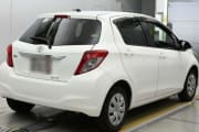 TOYOTA VITZ preview 2