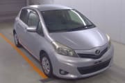 TOYOTA VITZ preview 1