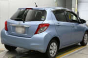 TOYOTA VITZ preview 2