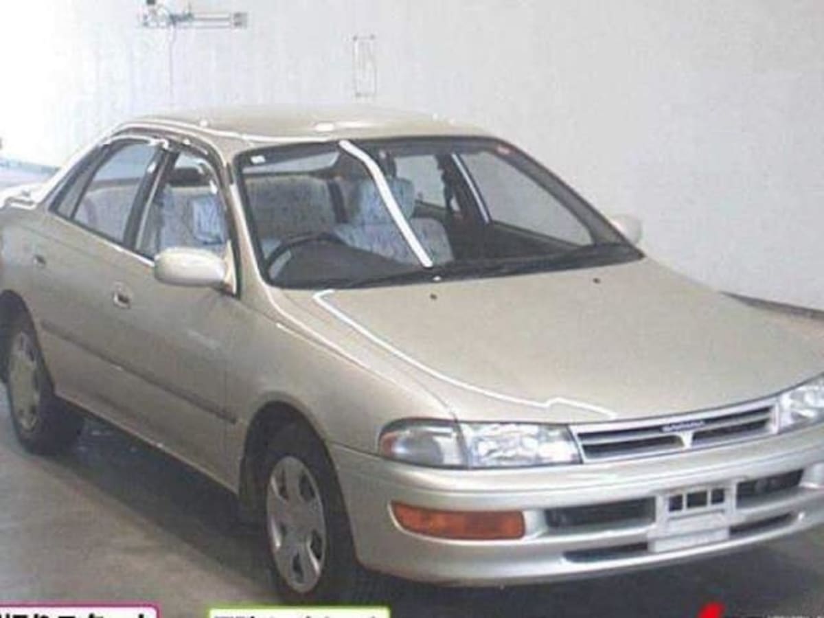 TOYOTA CARINA