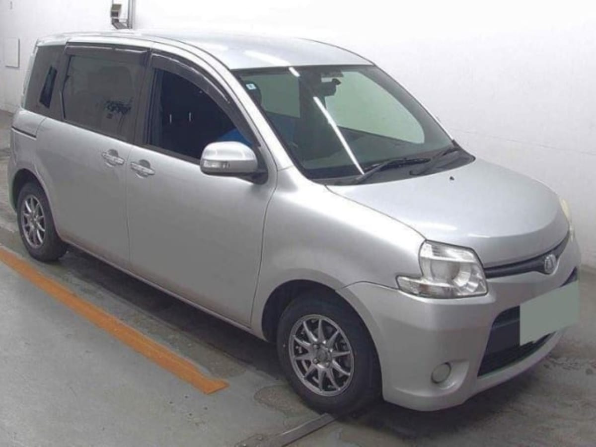 TOYOTA SIENTA
