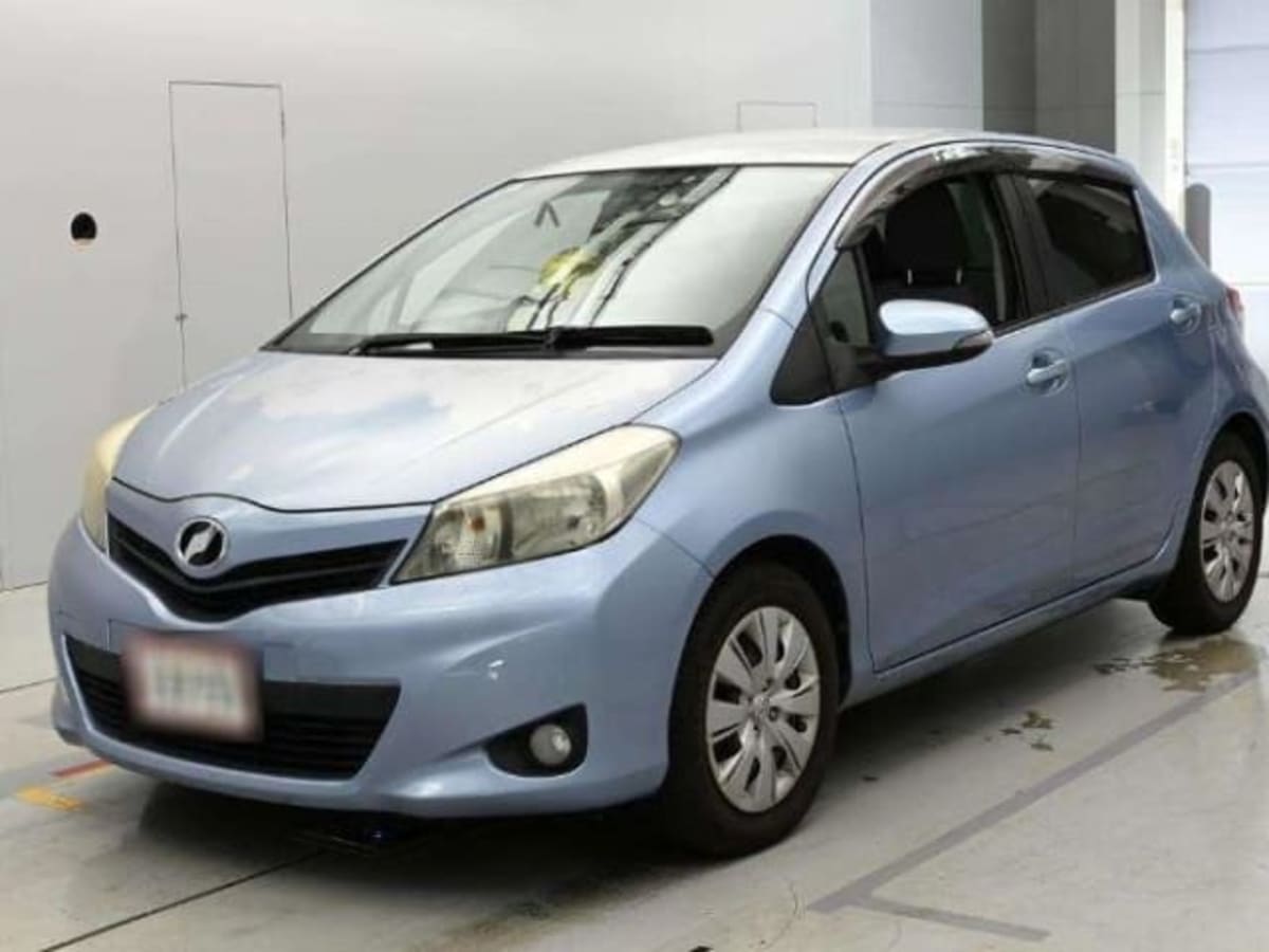 TOYOTA VITZ