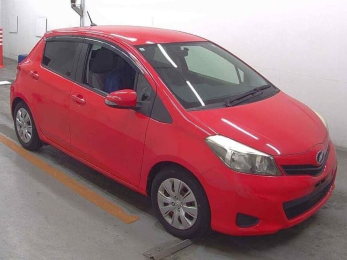 TOYOTA VITZ