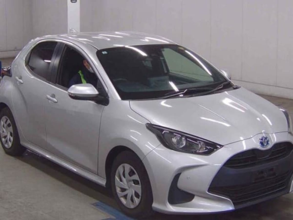 TOYOTA YARIS HYBRID
